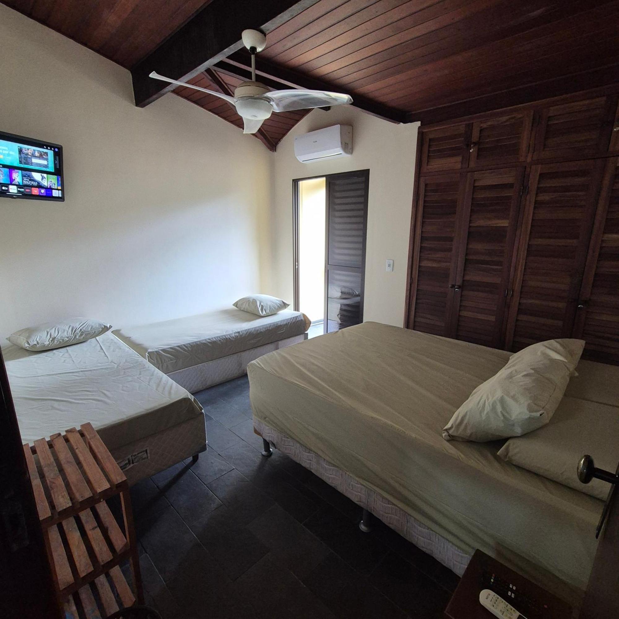 Casa Em No Centro Com Piscina E Churrasqueira