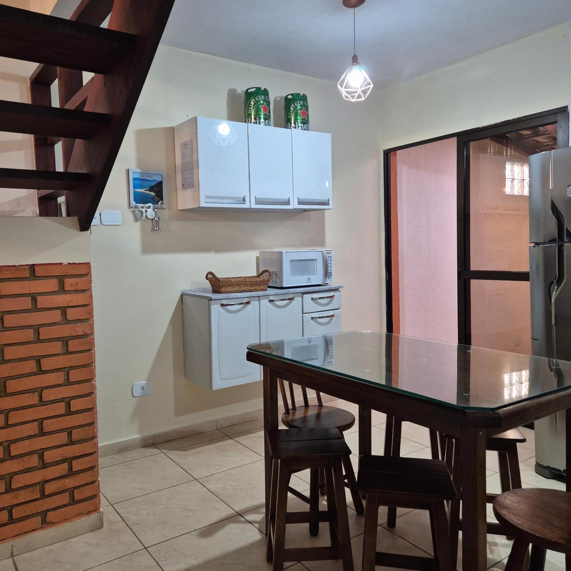 Casa Em No Centro Com Piscina E Churrasqueira