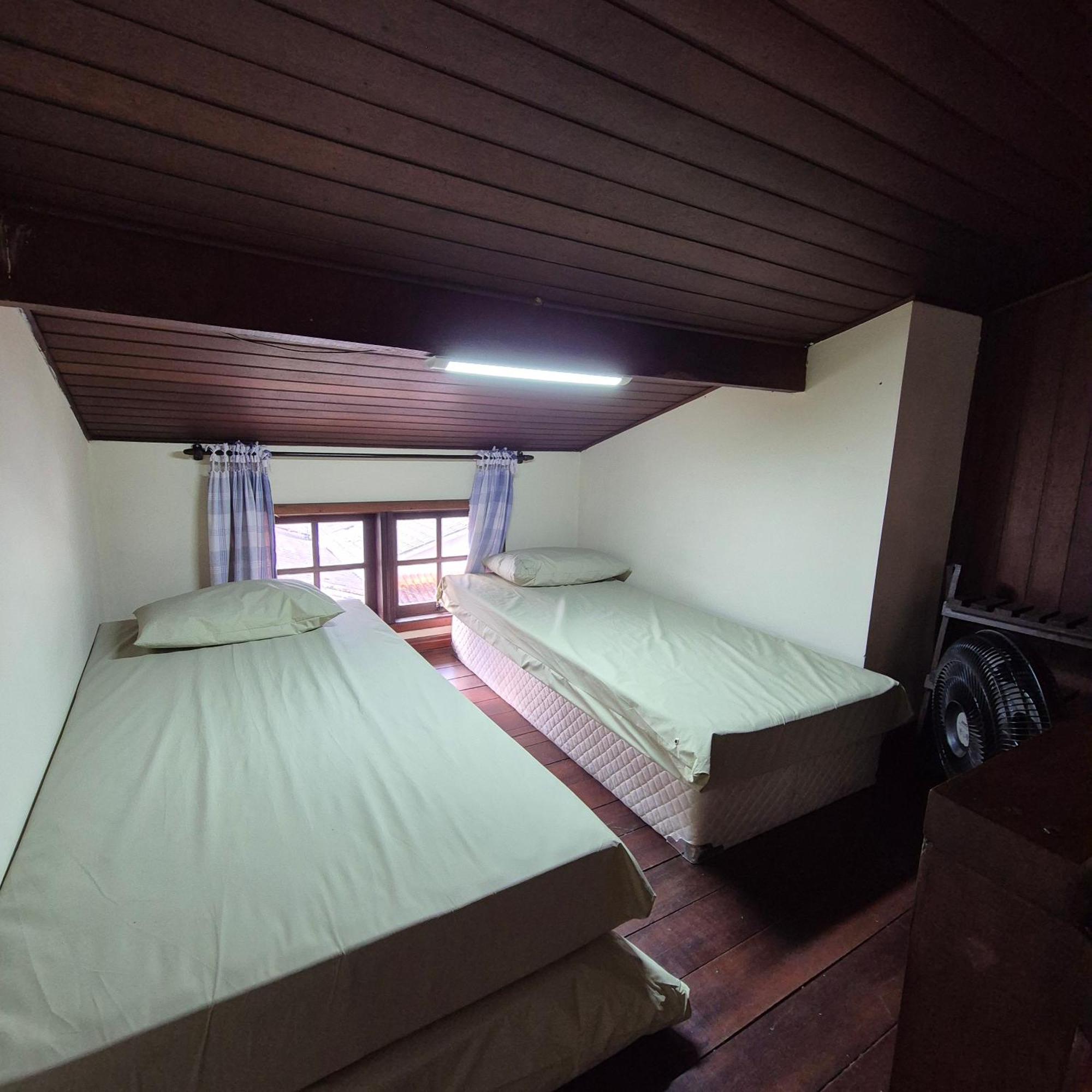 Casa de férias Casa Em No Centro Com Piscina E Churrasqueira